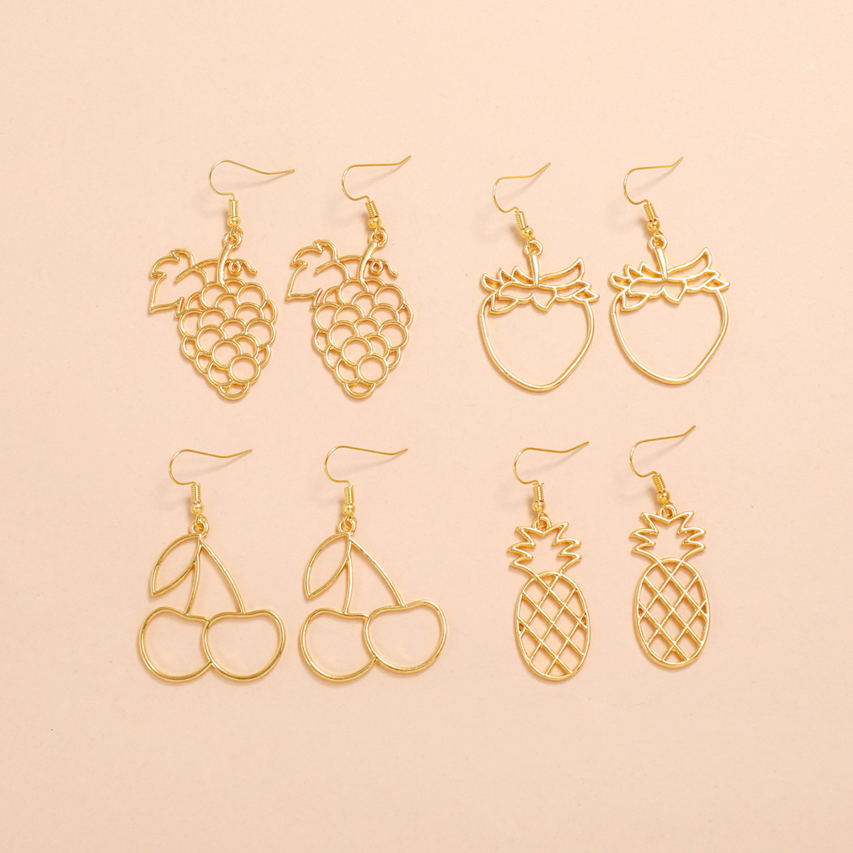 Ensemble De 4 Boucles D&#39;oreilles À La Mode, Fruits Creux, Raisin, Fraise, Cerise, Ananas display picture 3