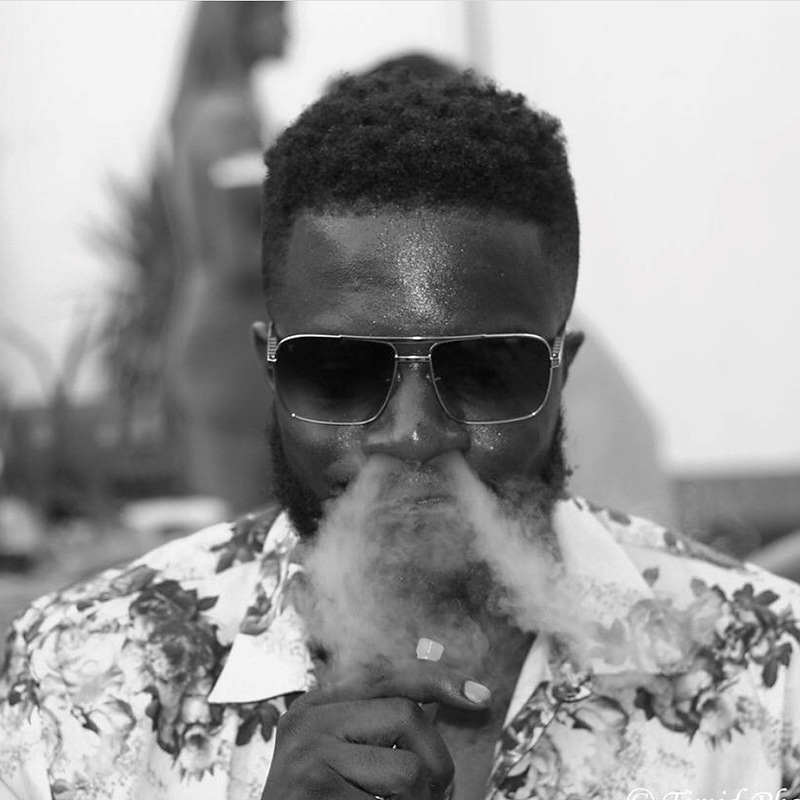 Title 2, Herren Retro Metall Sonnenbrille mit Stretch