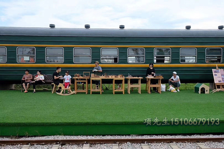 復古蒸汽鳴笛火車 復古火車頭 退役綠皮火車頭模型