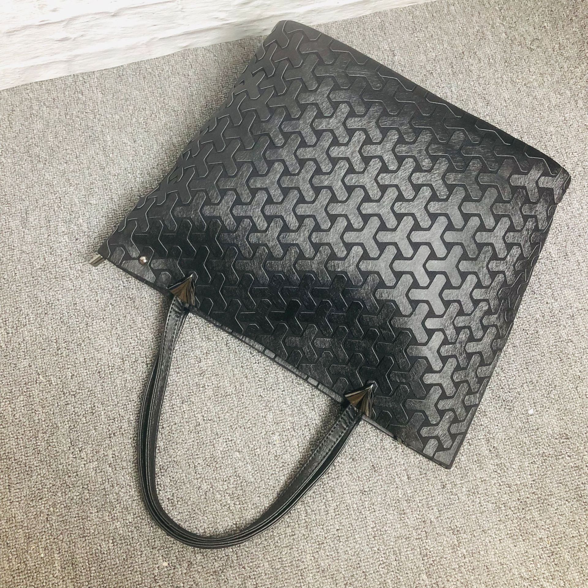 Women's Silk Bucket Bag Geometric Shoulder Handbag For Women_voghion.com