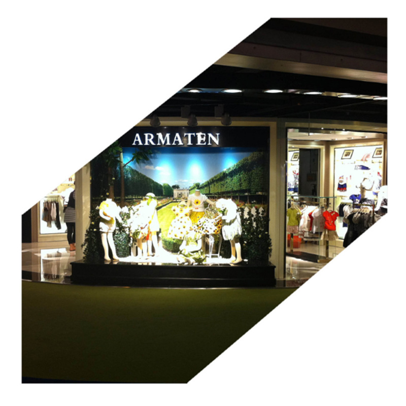 欧式童装整店展柜烤漆异形靠墙陈列柜中岛货架设计母婴专卖店货柜