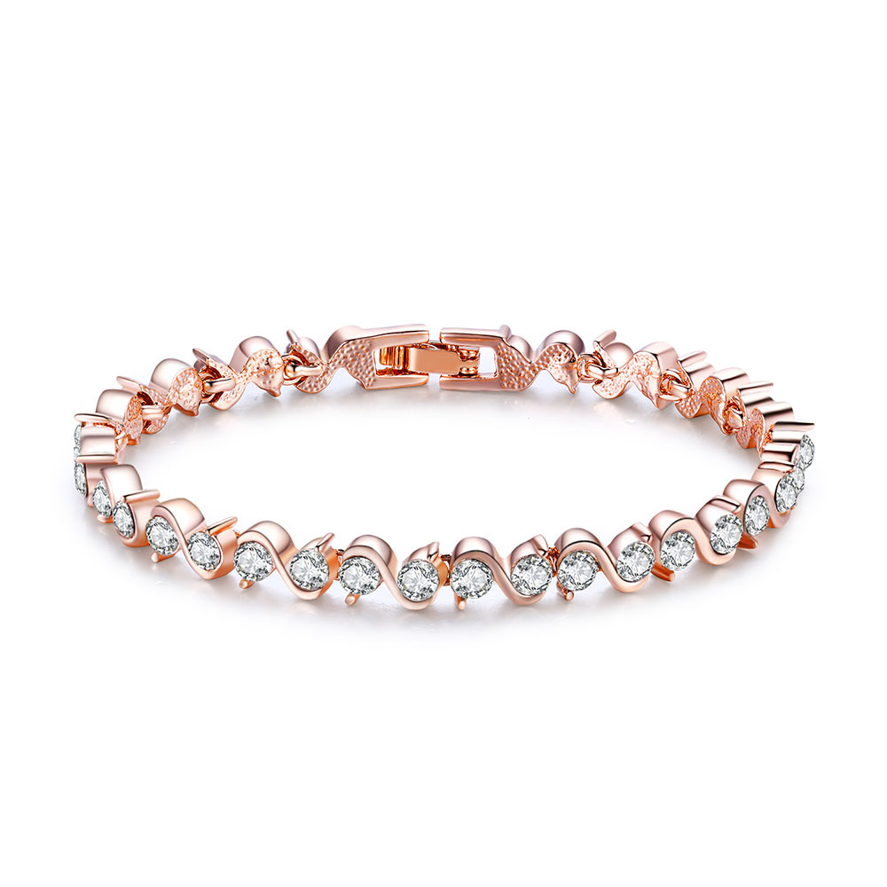 insС����Ƹк���ʱ������ˮ������Ů�ٴ����������ѧ������