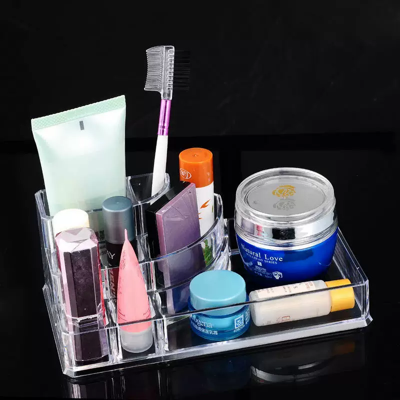 Delicate Clear Fashion Makeup