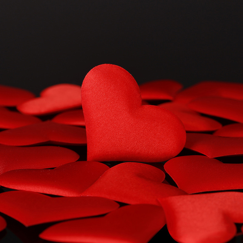 Boda boda con amor esponja mano lanzando flores boda habitación diseño melocotón corazón cama propagación pétalos creativo propagación flores 3cm1000