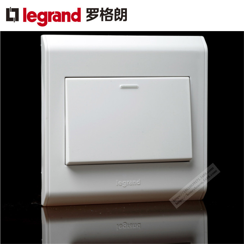 Legrand/罗格朗 美驭系列（含框）一位单极开关K8/C01/TV