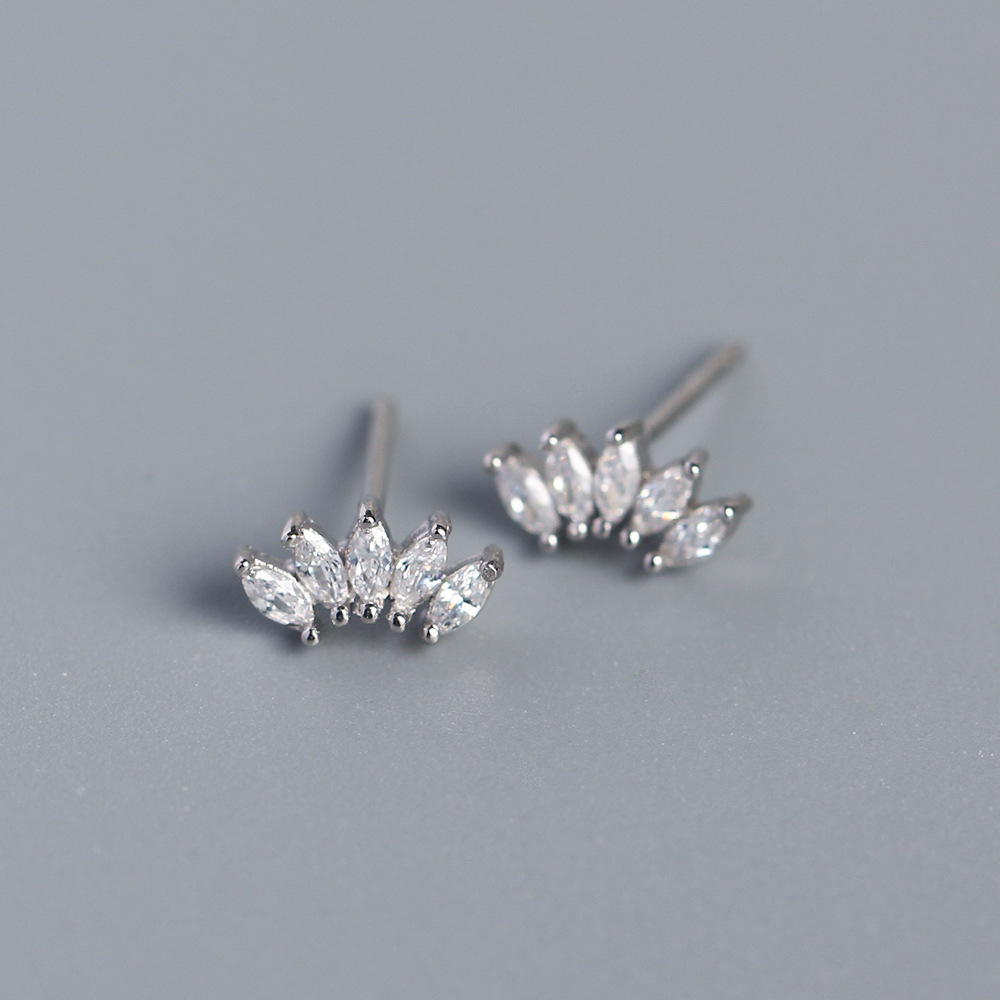 Fashion Sector Silver Plating Zircon Ear Studs 1 Pair display picture 4