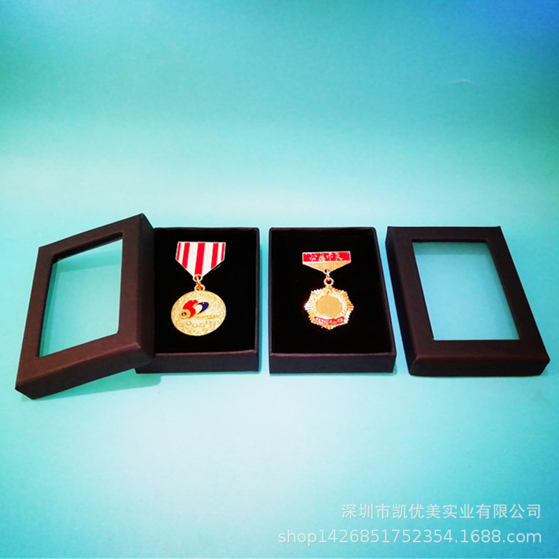 带天窗纸皮盒50*95*20mm天地盖保护膜户外健身小勋章装两徽章纸盒