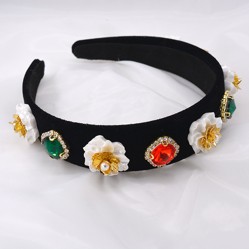 Vintage Baroque Crystal Headband With Diamond Pearl Hairpin Headband display picture 2