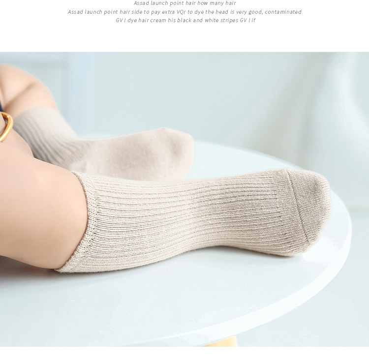 Babys Ocken Herbst Und Winter Neue Gekämmte Baumwoll Babys Ocken Japanische Einfarbige Kinder Socken Neugeborene Socken display picture 4