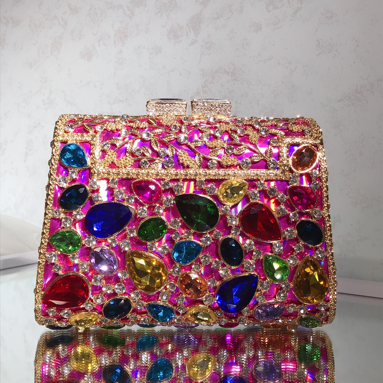 Túi clutch dạ tiệc nữ đính đá quý kim cương phong cách Âu Mỹ, kích thước 19×13.5×7 cm — Hoa violet chi tiết 2