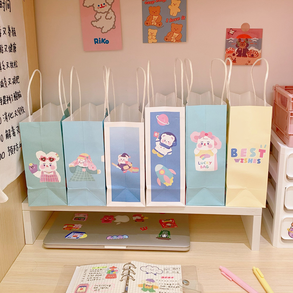 Wind Bear Tote Bag display picture 10