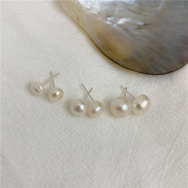 1 Pair Retro Solid Color Plating Freshwater Pearl Ear Studs display picture 8