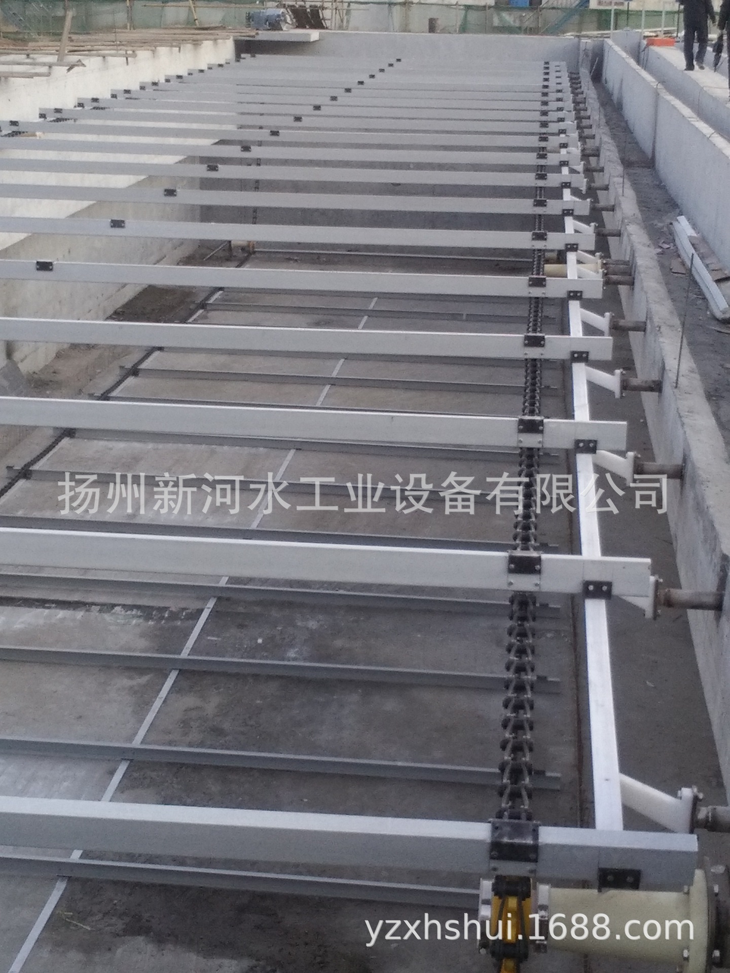 非金属式链板刮泥机、金属式链板刮泥机