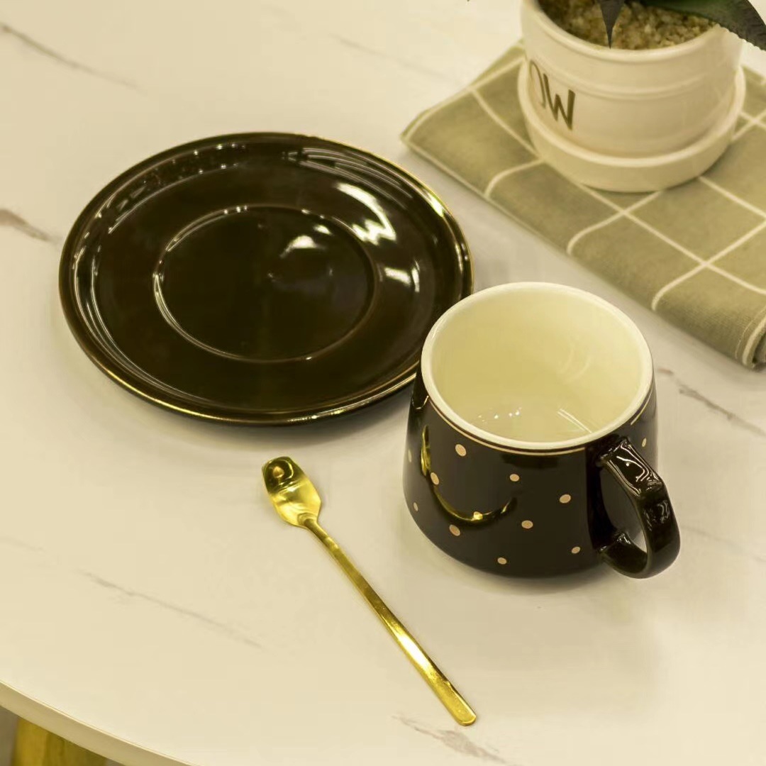 Estilo nórdico tarde té taza de café y platillo regalo de cerámica taza de agua té restaurante taza con platillo cuchara taza de leche