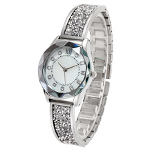 ���Q�¿�ˮ荱펧Ůʿ�S���ֱ����C��朱�