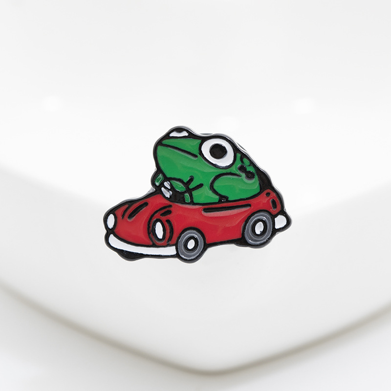 Cartoon Brooch Mini Naughty Frog Motoring Brooch display picture 5