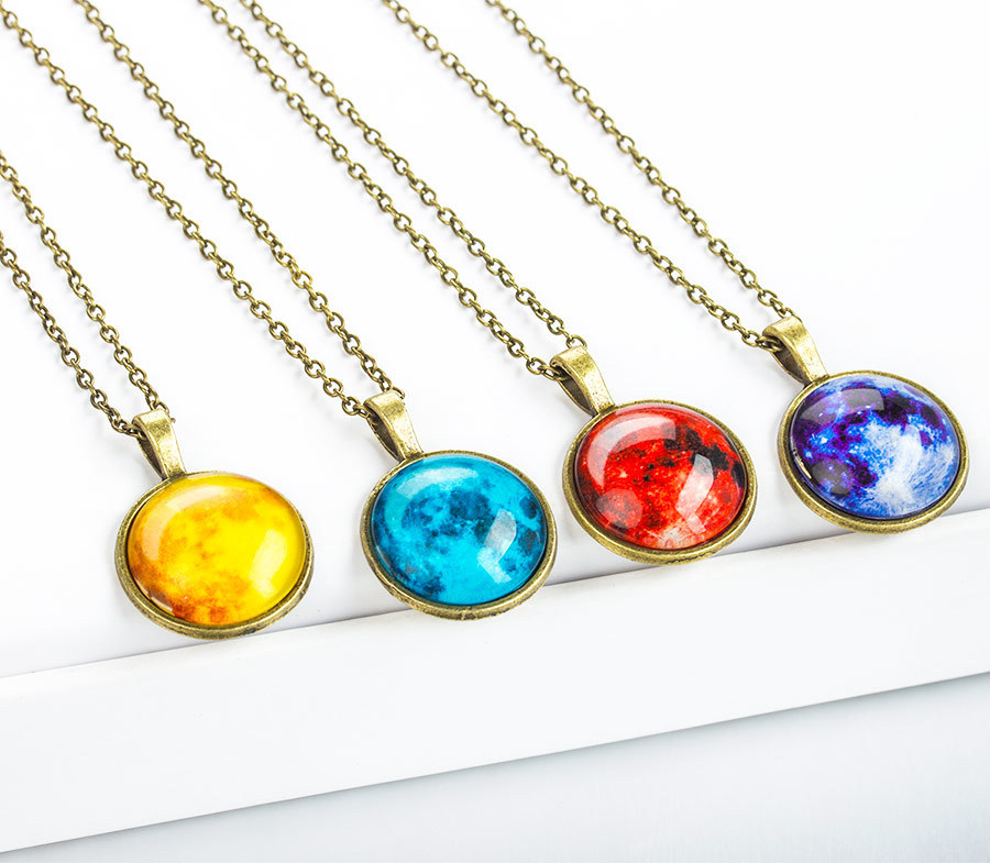 Nihaojewelry Universe Starry Sky Gem Luminous Pendant Necklace Wholesale Jewelry display picture 2