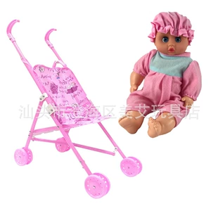 Кукла в коляске для сюжетных игр