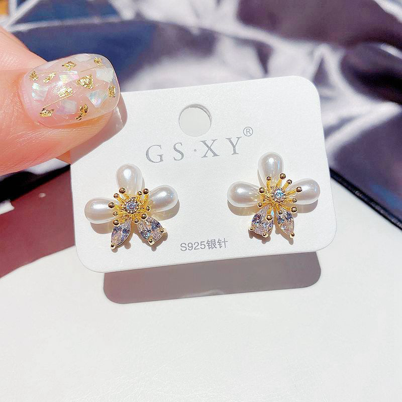 Boucles D&#39;oreilles Zircon Imitation Fleur display picture 3