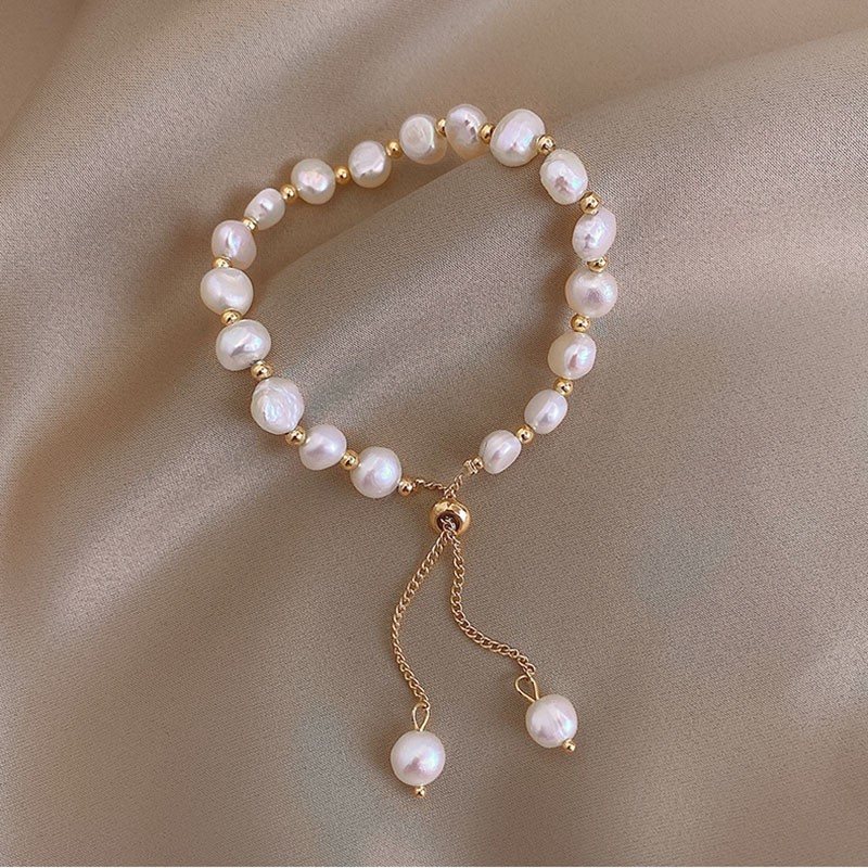 Elegant Geometric Pearl Beaded Bracelets display picture 4