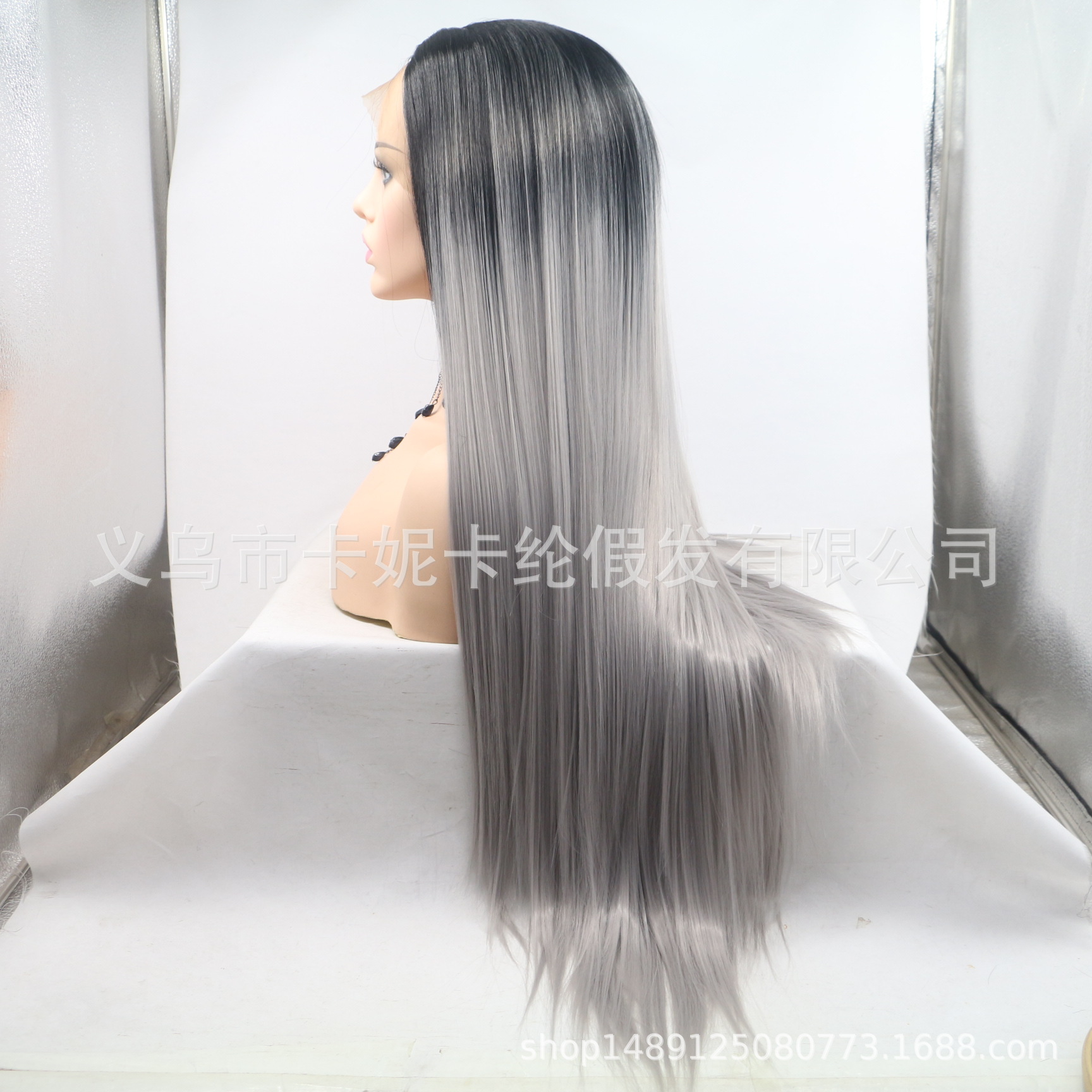 Europa y los Estados Unidos de moda parcialmente largo cabello recto fibra química pelucas de cabello para mujeres al por mayor en stock