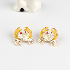 Small crab brooch, Wang Junkai's same design, corsage jewelry pin, cute Japanese badge, female ins personality