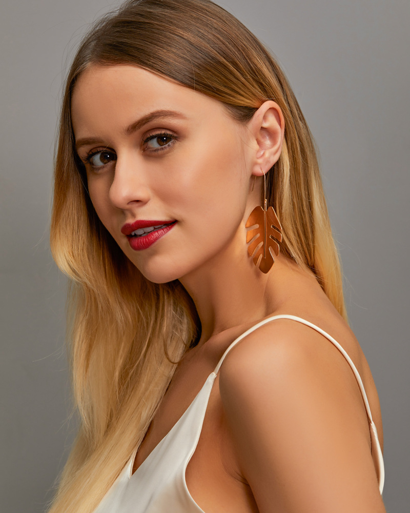 New Fashion Exaggerated Wild Leaves Long Section Simple Metal Banana Leaf Earrings Wholesale display picture 2