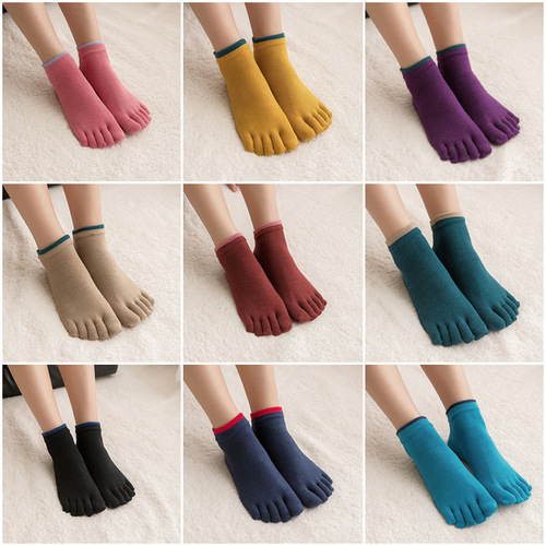  New Women's Five Finger Solid Color Yoga Socks Breathable Cotton Split Toe Five Finger Socks Manufacturer Wholesale