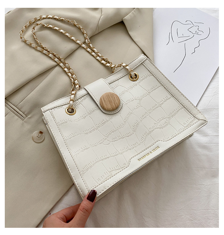 Nouvelle Tendance Coréenne Chaîne De La Mode Épaule Sauvage Messenger Petit Sac Carré Des Femmes display picture 33