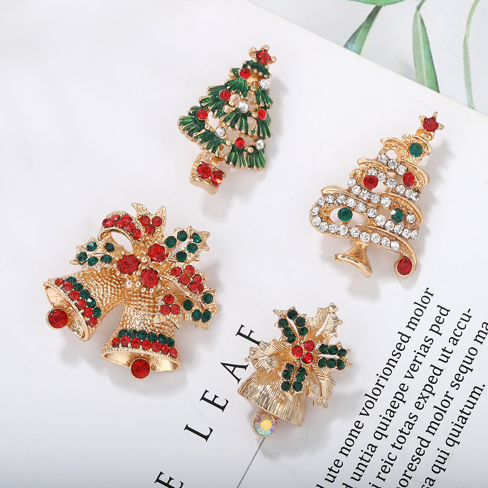 Christmas Elk Micro-inlaid Color Diamond Brooch display picture 6