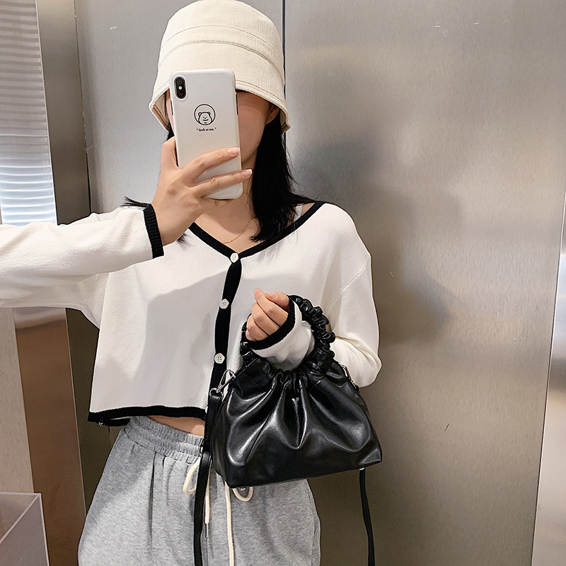 簡約單肩小包包洋氣女包2020新款潮流行時尚斜挎包女士手提雲朵包