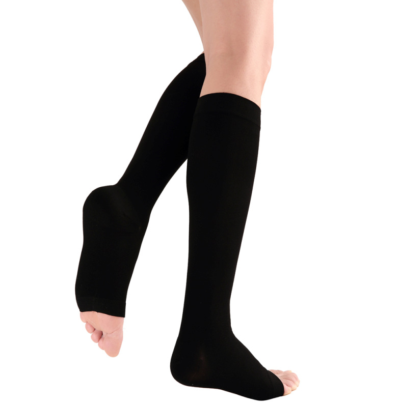 Suministro transfronterizo calcetines curvos secundarios médicos calcetines elásticos venosos calcetines de compresión de media pantorrilla 20-30mmHg