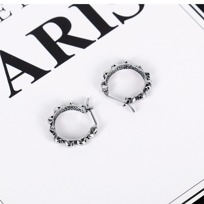 Explosion Jewelry Earrings Exaggerated Retro Men's Stainless Steel Skull Geometric Earrings Jewelry Wholesale Nihaojewelry display picture 4