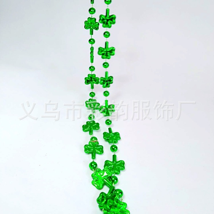 Irlanda del día del sombrero colgante verde collar de trébol galvanizado hierba de la suerte cadena de perlas de una variedad de combinación de cadena de perlas