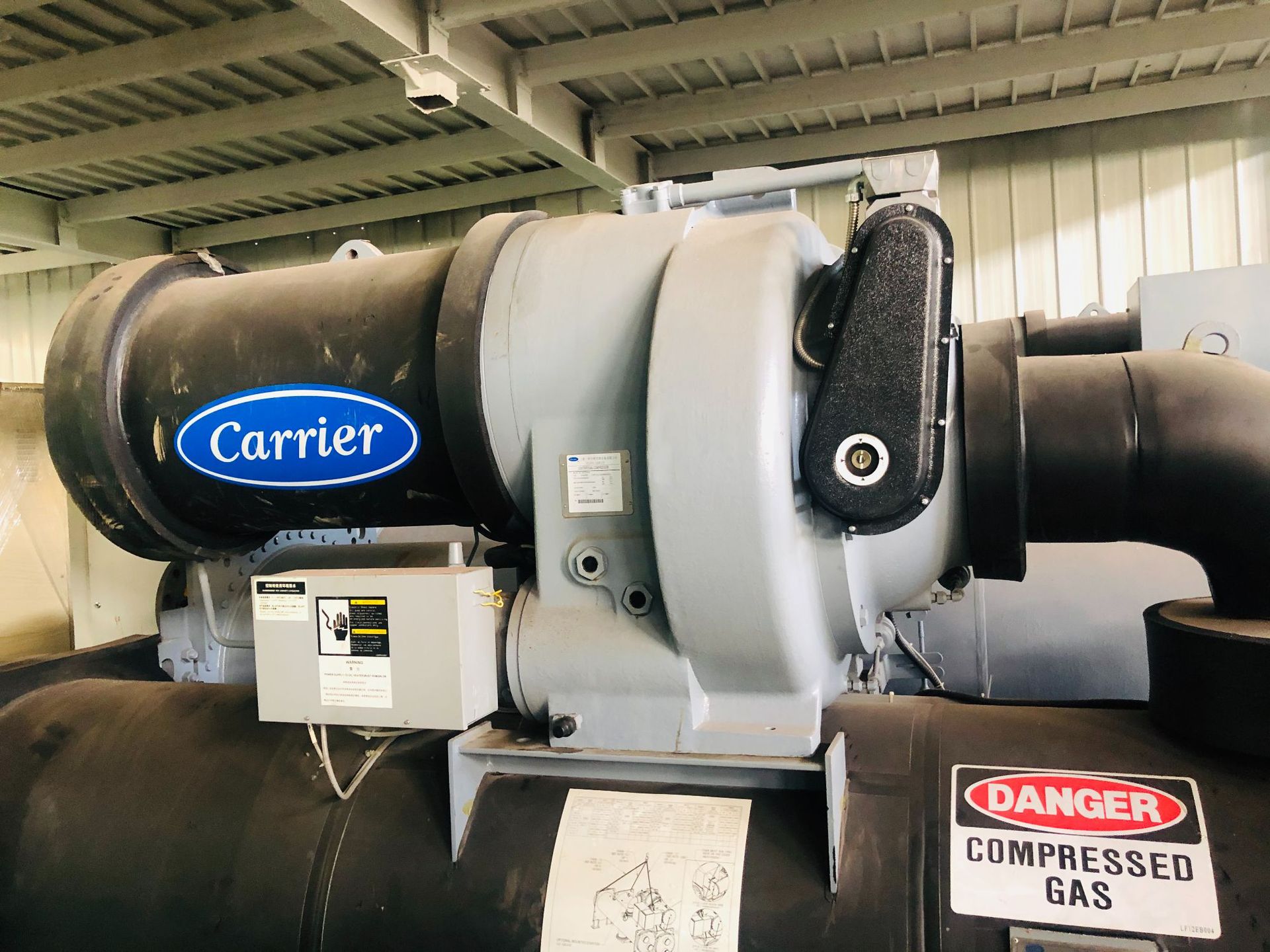 出售回收租赁开利离心水冷机二手冷水机中央空调19XR5051385KGH52