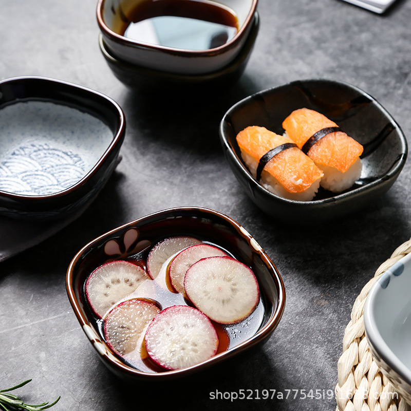 Platos de estilo japonés bajo vidriado, vajilla creativa para el hogar, plato de condimentos, plato de bocadillos, plato cuadrado de cerámica, plato de inmersión para restaurante