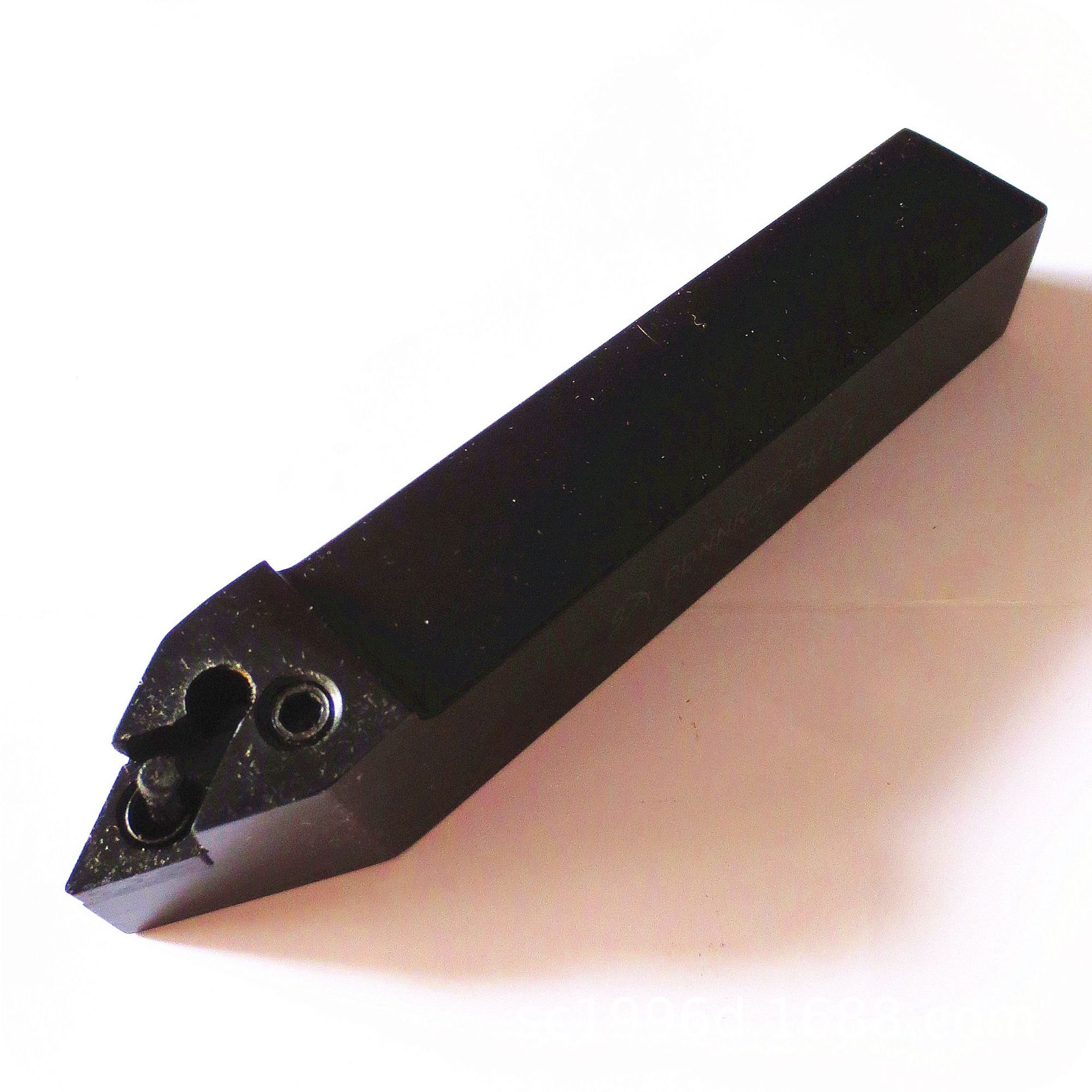 四川天虎杠杆式车刀/63°直头外圆车刀/川工刀具：PDNNR2525M15