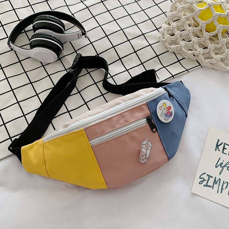 Messenger bag 2020ins super hot Japanese Harajuku color bag bag student leisure girl cardio bag wholesale