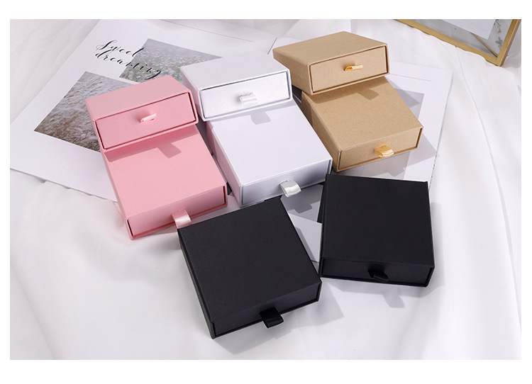 Simple Style Solid Color Paper Jewelry Boxes display picture 4