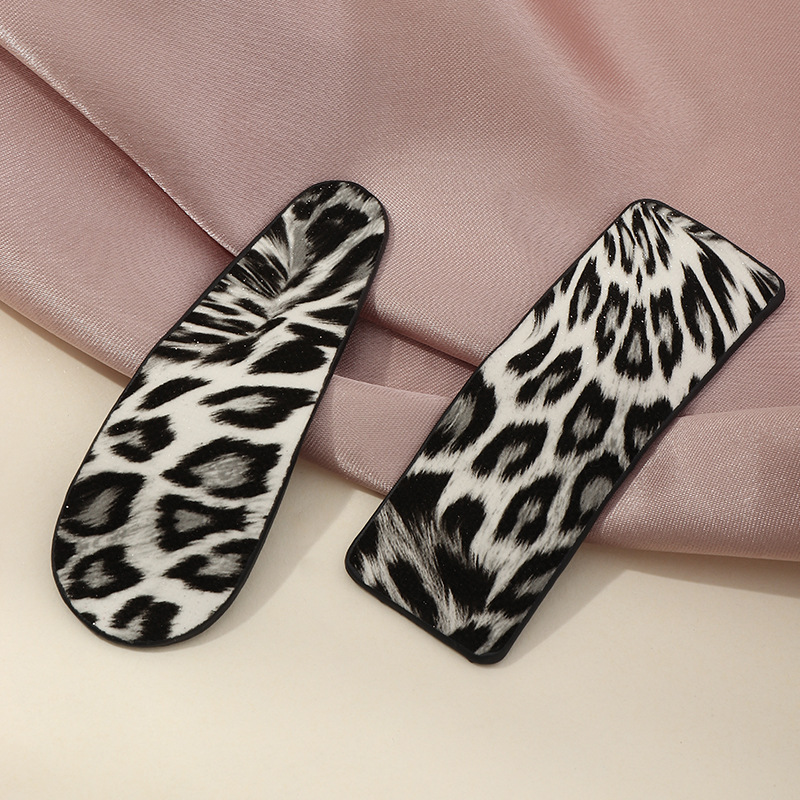 Clip Lateral Coreano Tocado Palabra Clip Flequillo Clip Leopardo Pico De Pato Horquilla Para Mujeres display picture 10