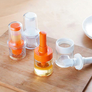 Kitchen High Temperature Resistant Silicone Dipping Oil Brush with Oil Pot Extrusion Type Integrated Barbecue Brush with Oil Bottle Oil Control Brush