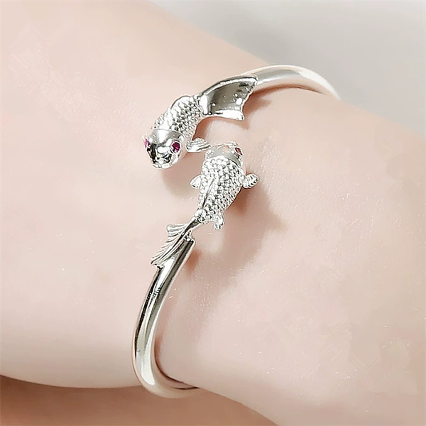 Red Eyed Pisces Bracelet + Certificate