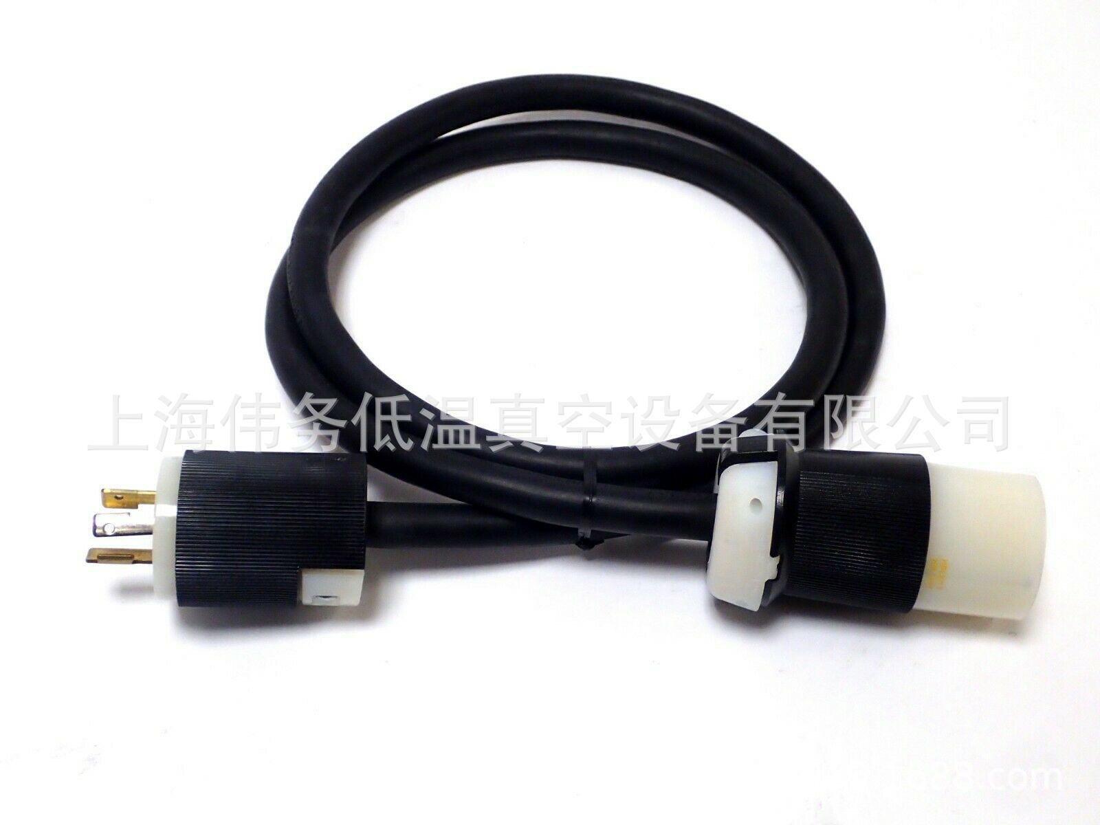 HUBBELL ASSY w/ 20A 125V MALE PLUG, FEMALE RECEPTACLE & 54"