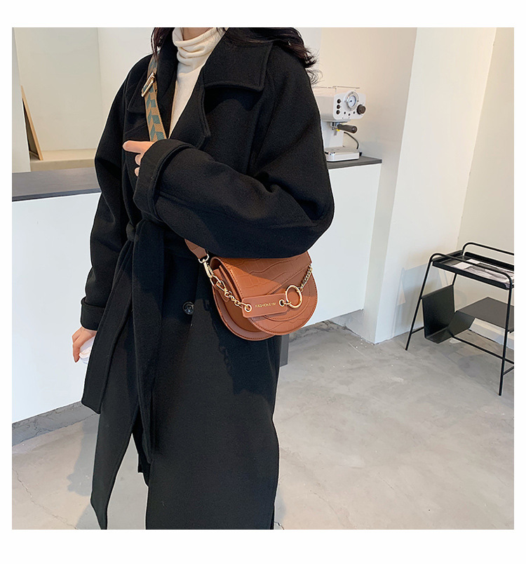 Fashion Messenger Shoulder Bag display picture 3