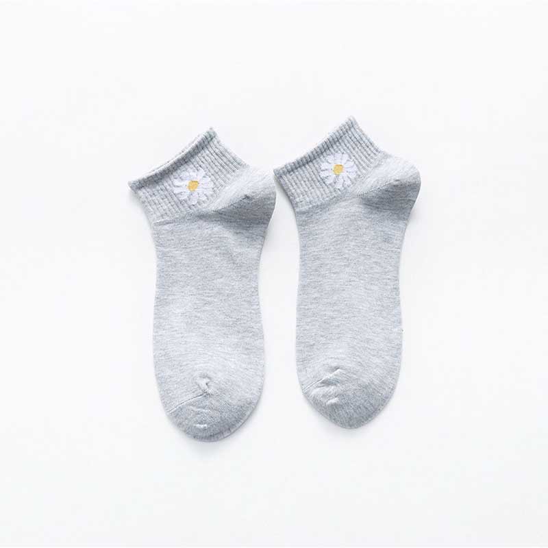 New Fashion Casual Shallow Daisy Socks Set display picture 4