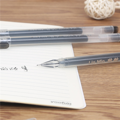 Simple and practical European standard learning stationery three-color gel pen office supplies diamond head black red blue signature pen