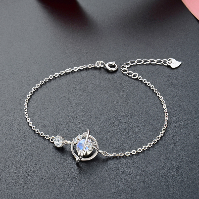 Japonés y coreano s925 pulsera de plata moda mujer Moonstone estrella pulsera simple todo partido joyería suministro directo de fábrica