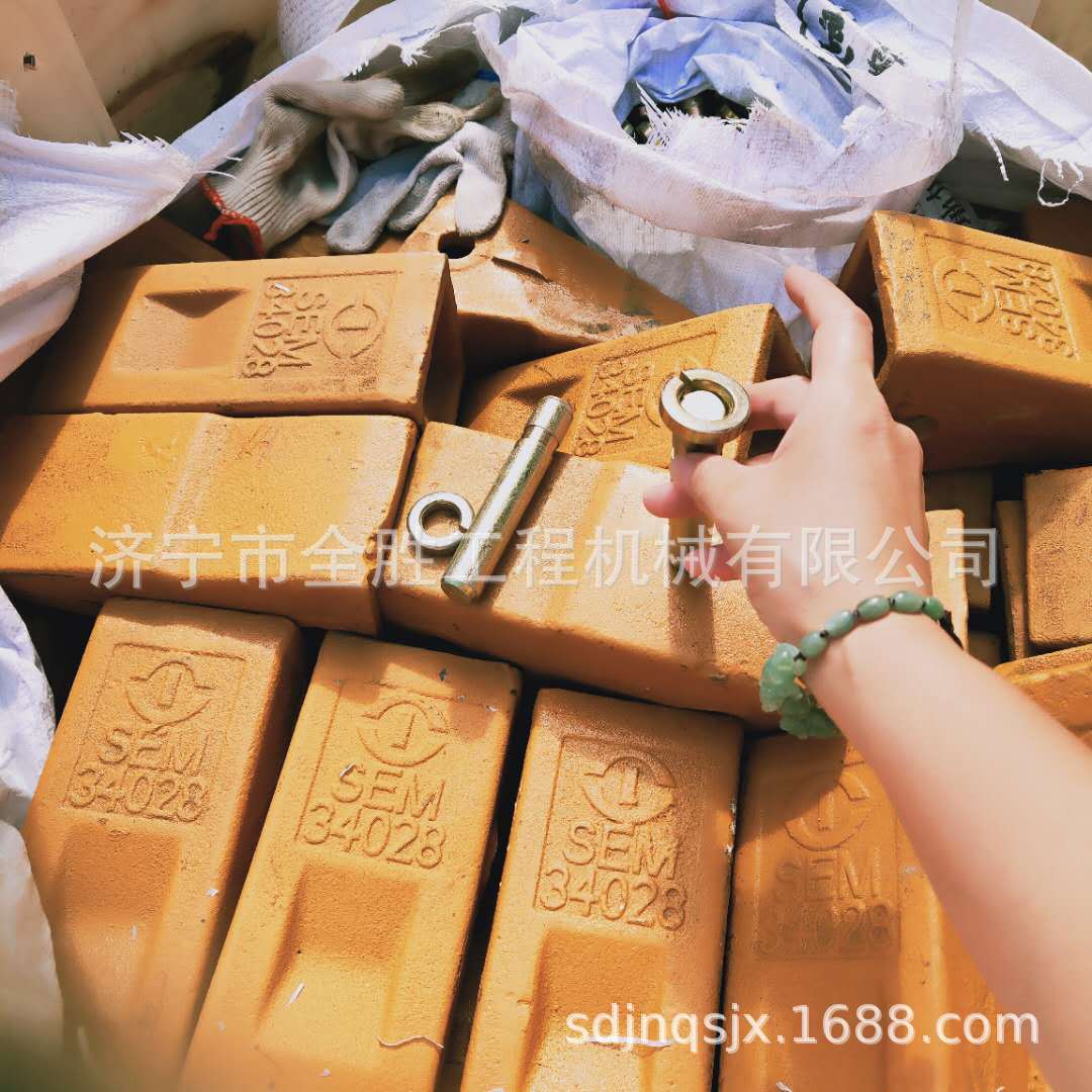 SEM655装载机斗齿 边齿 变速箱  轮边减速壳 前桥总成