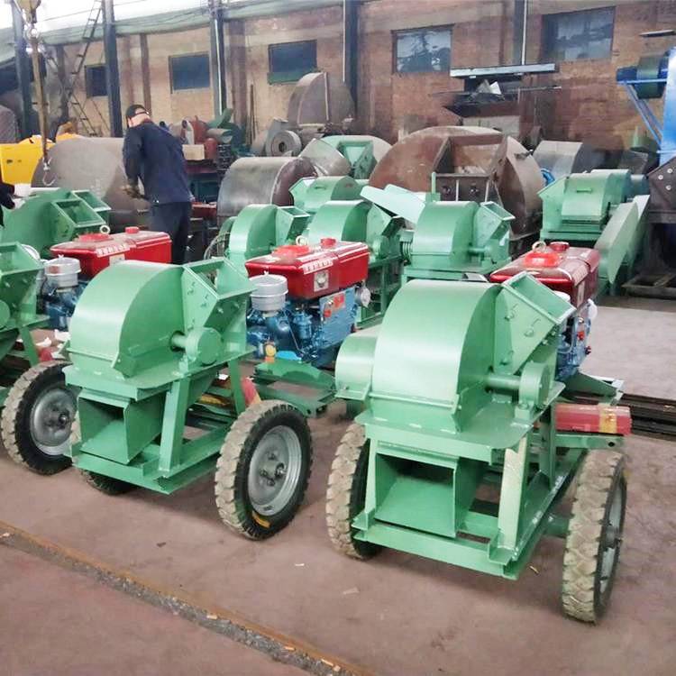 420型移动树枝树叶粉碎机 家用小型移动使用方便木屑机