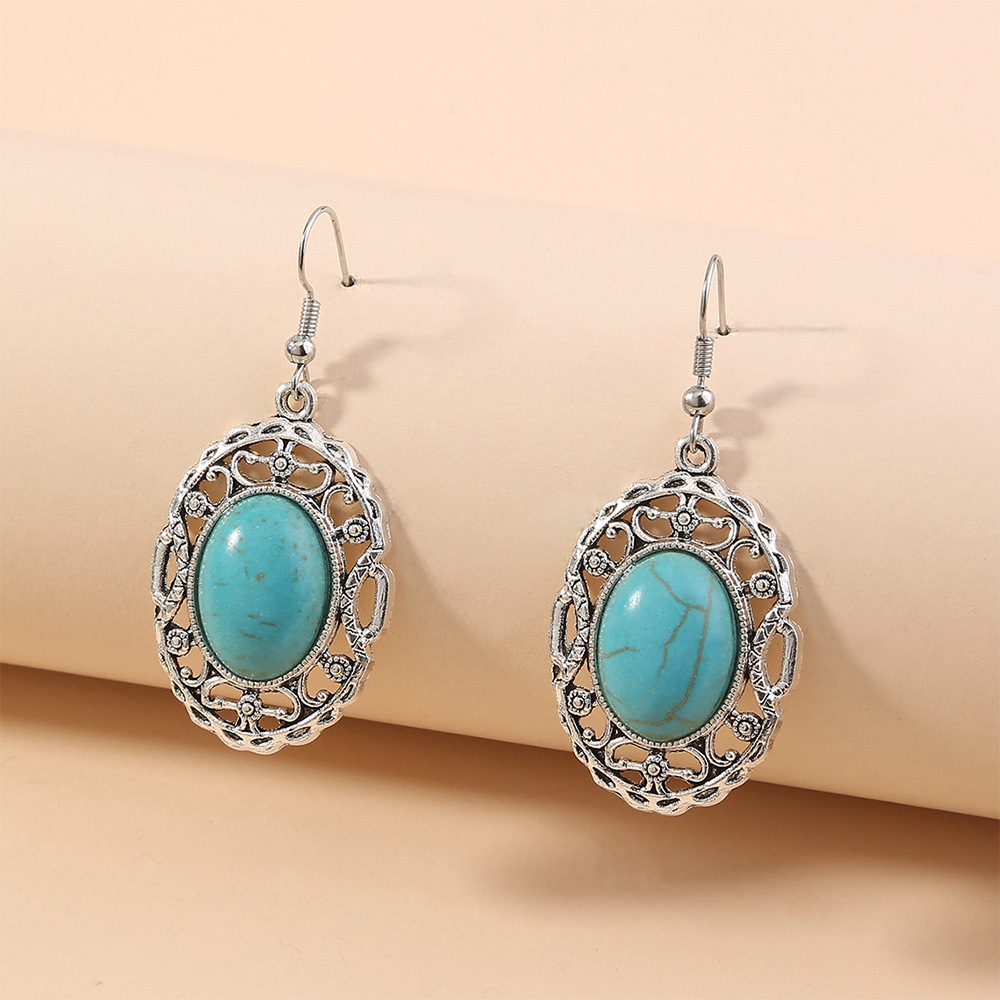 Bohemian Turquoise Earrings Hollow Oval Classical Elegant Ethnic Retro Jewelry Wholesale Nihaojewelry display picture 5